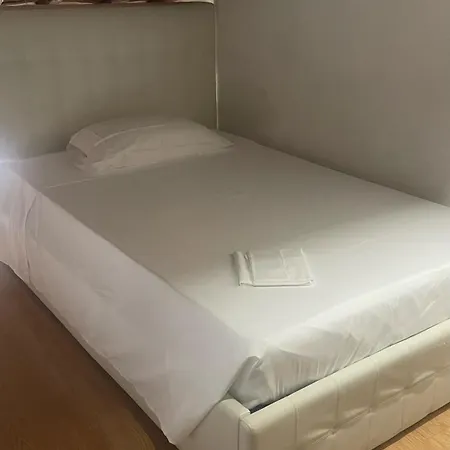 Aura 24 Frascati